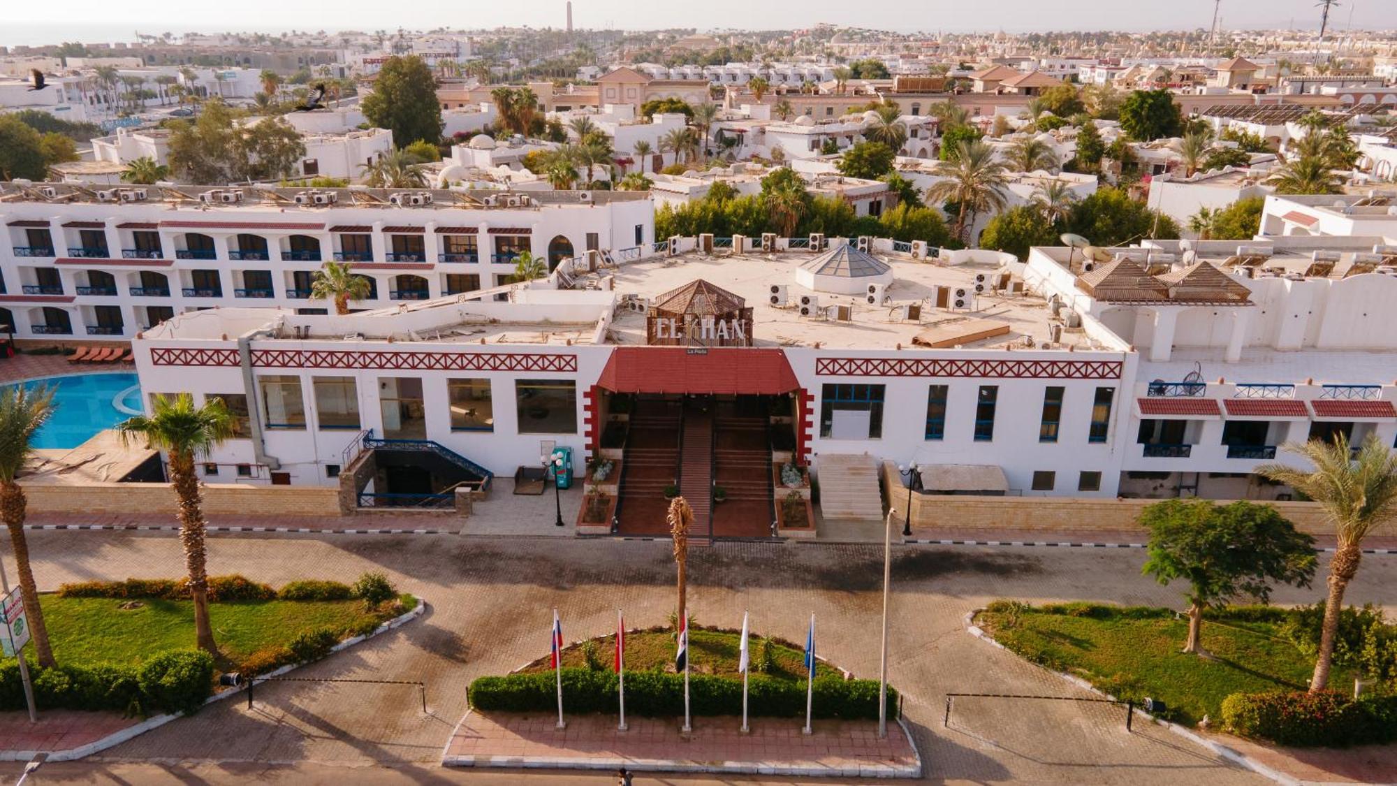 Hotel El Khan 3*