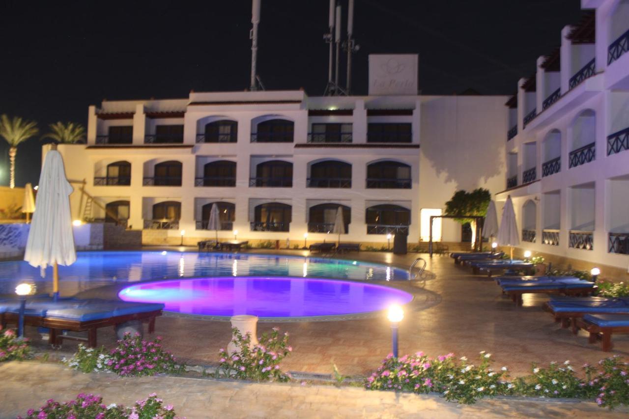 El Khan فندق